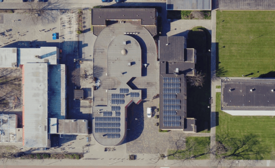 Zonnepanelen op Scholengemeenschap Churchillaan, geïnstalleerd door Gebar GO