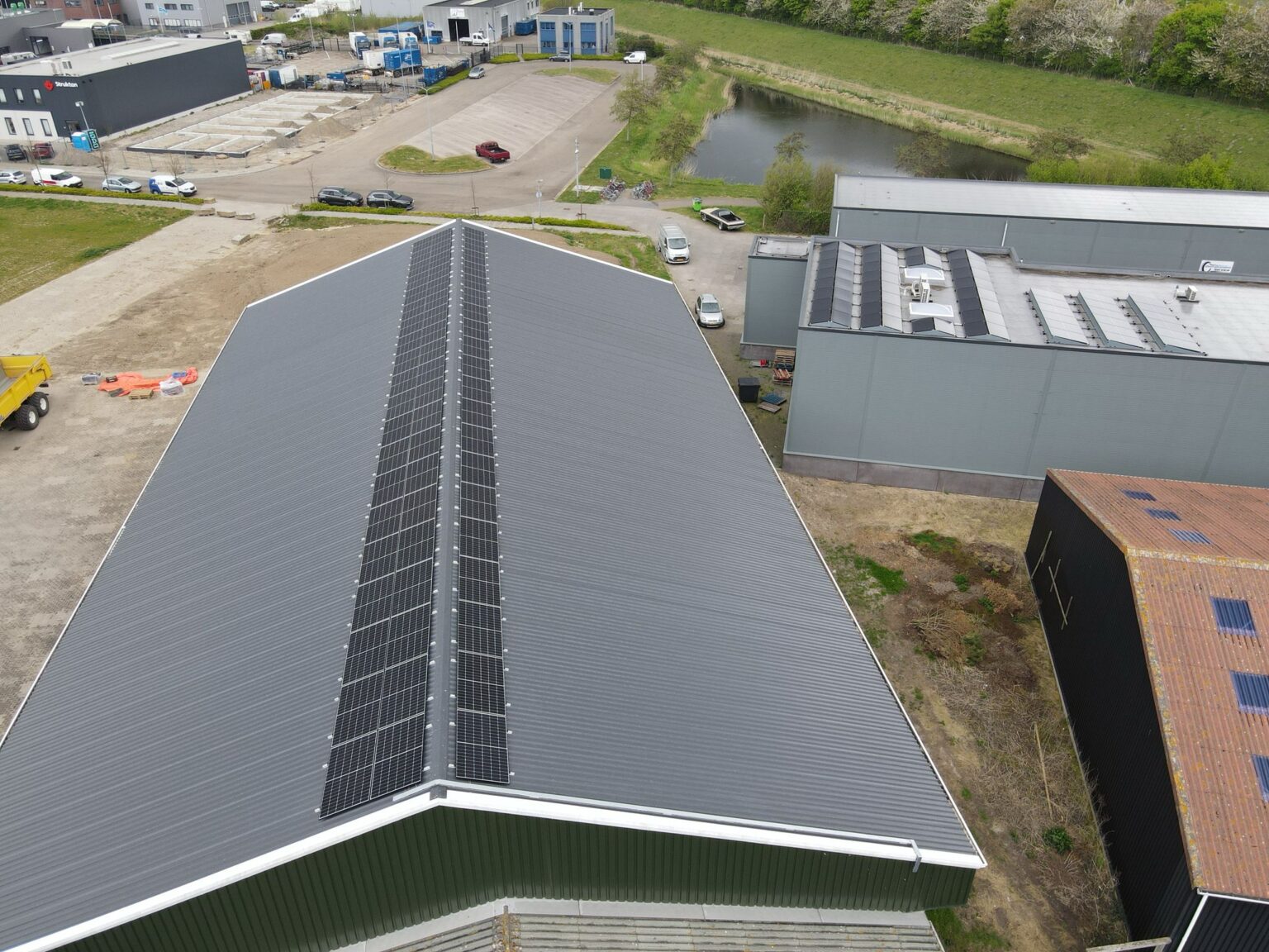 Loonbedrijf Moijses – Stellendam – zonnepanelen geïnstalleerd door Gebar GO